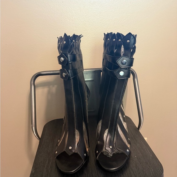 Azalea Wang Audacious Black Silver Stud Gladiator Heel Sz 10 - Picture 2 of 8